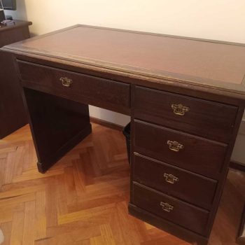 Escritorio estilo inglés