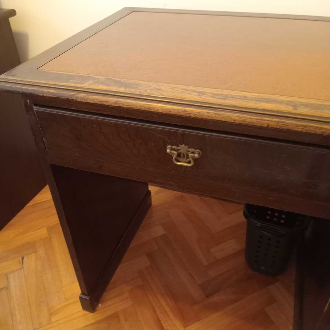 Escritorio estilo inglés
