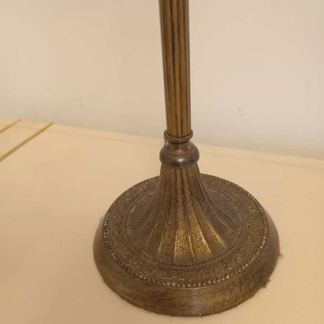 Par de veladores en bronce