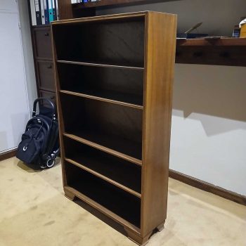 Biblioteca en madera