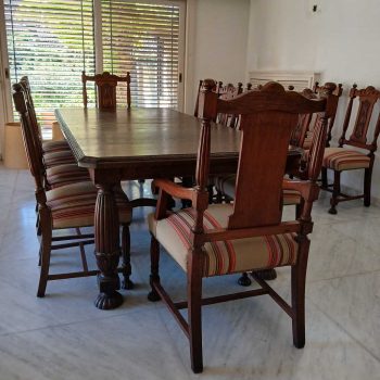 Juego de comedor estilo español