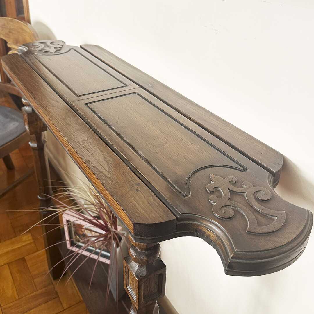 Consola