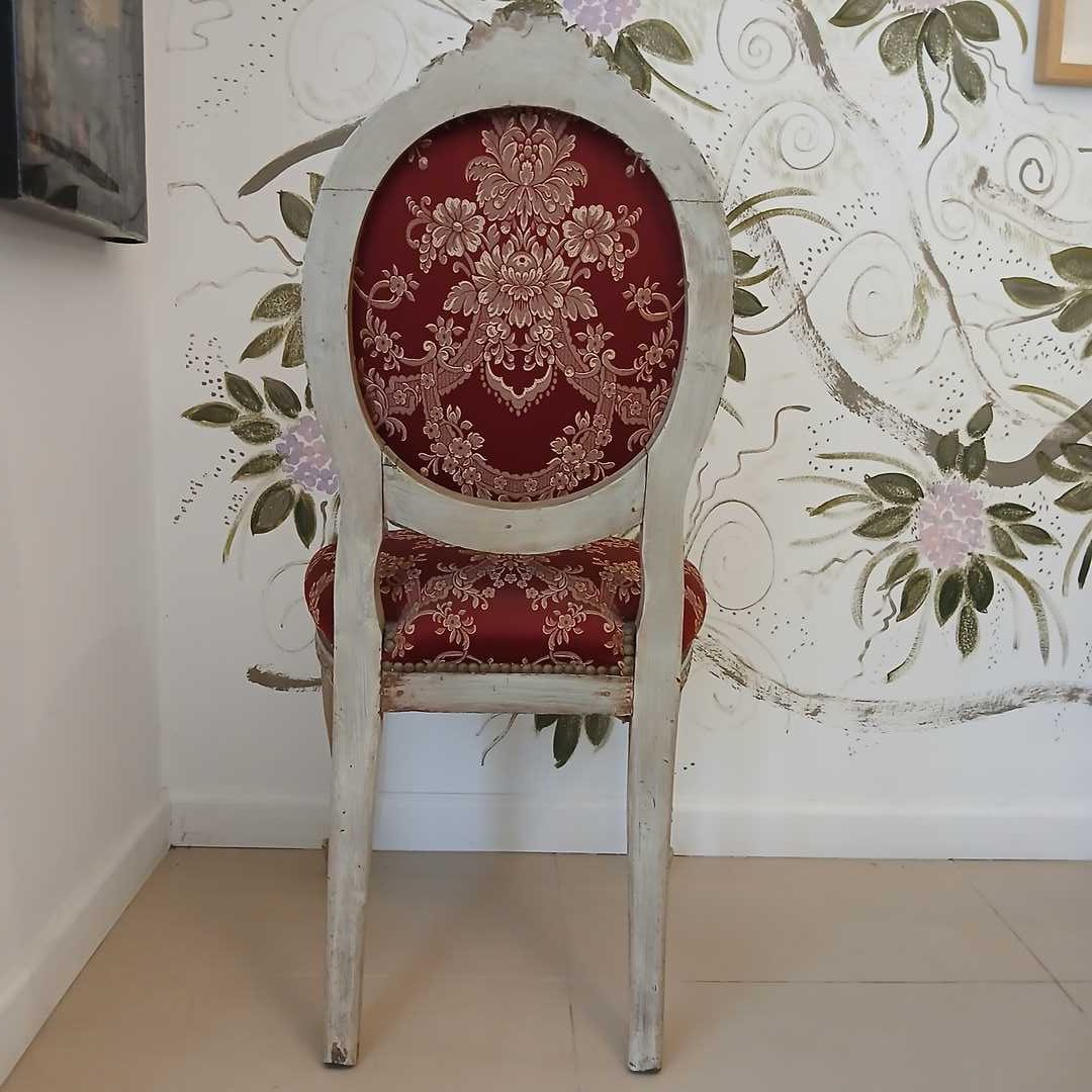 Silla estilo francés