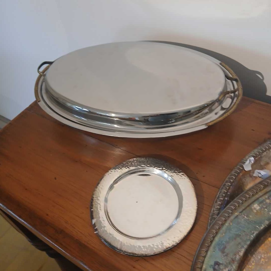 Lote de metal plateado