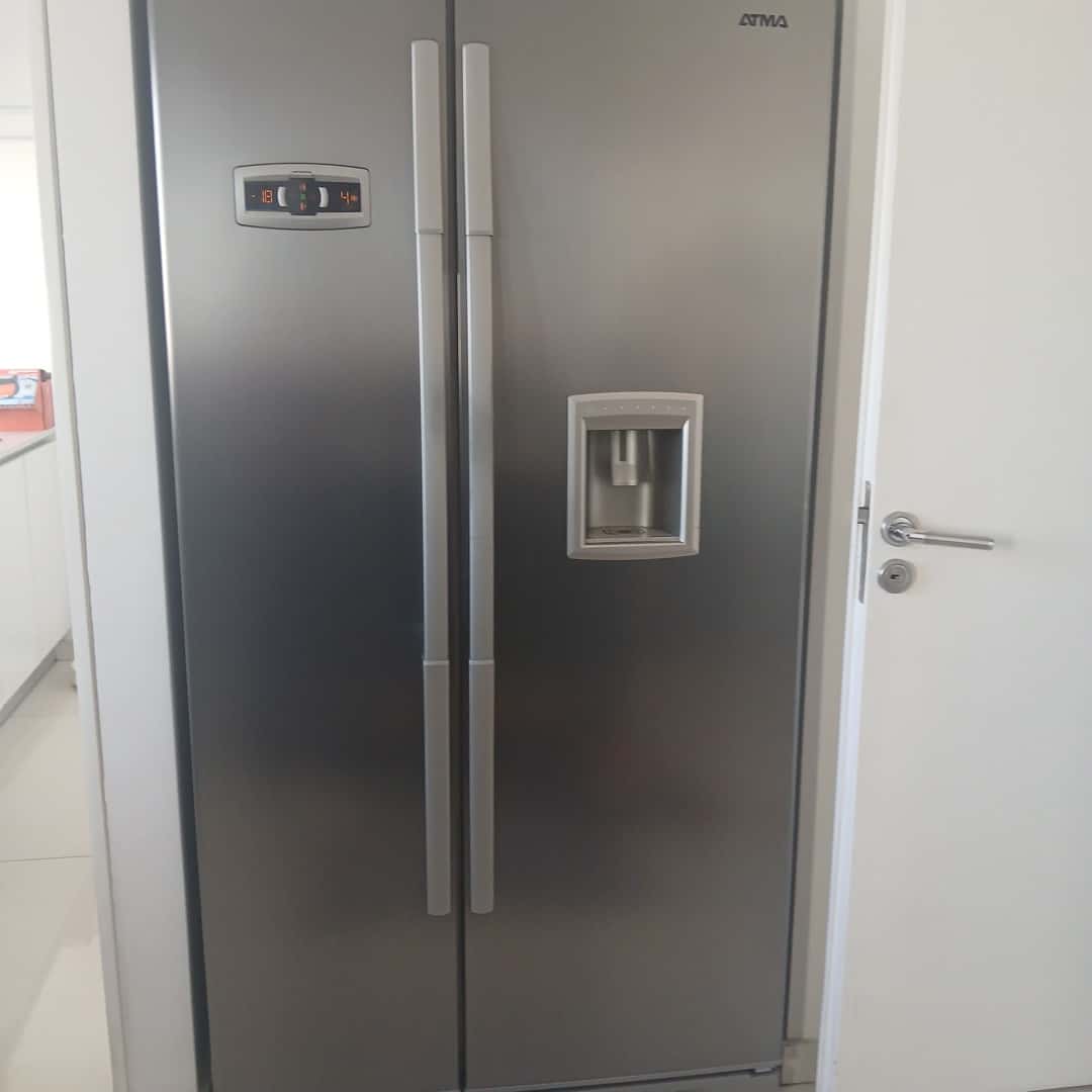 Heladera doble puerta Atma