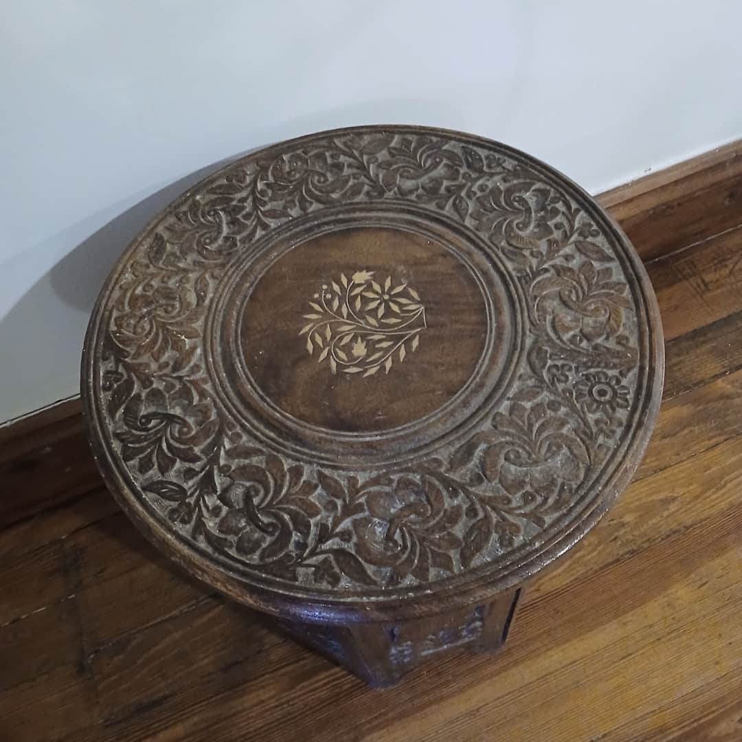 Mesa hindú + Narguile