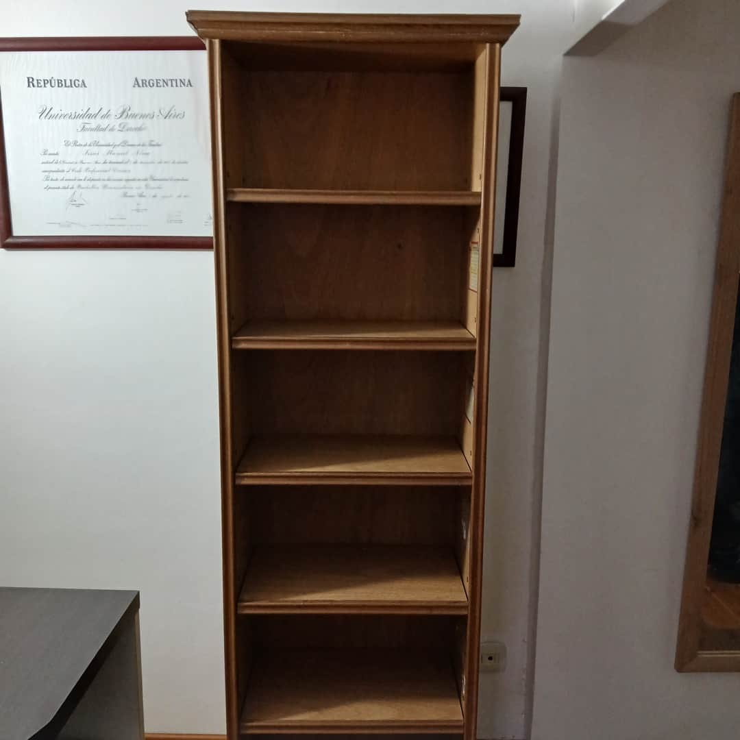 Biblioteca + Espejo