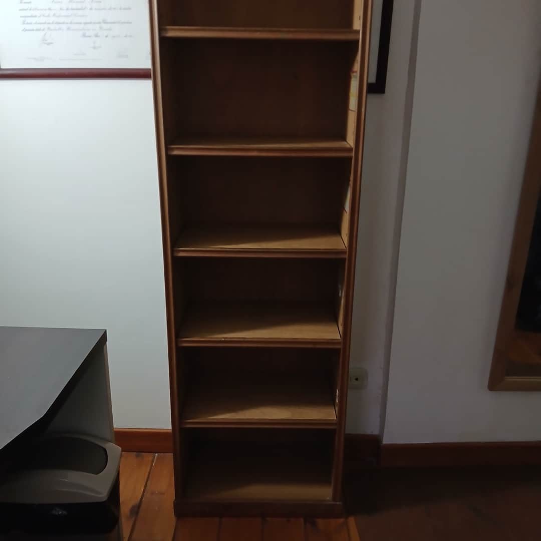 Biblioteca + Espejo