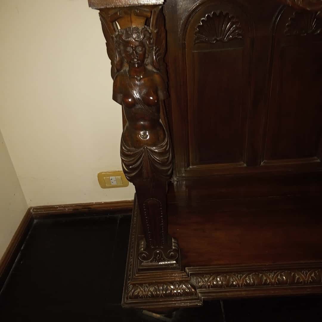 Mueble antiguo francés