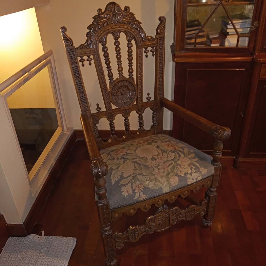 Trono