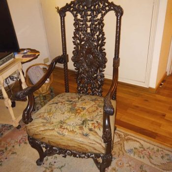 Trono
