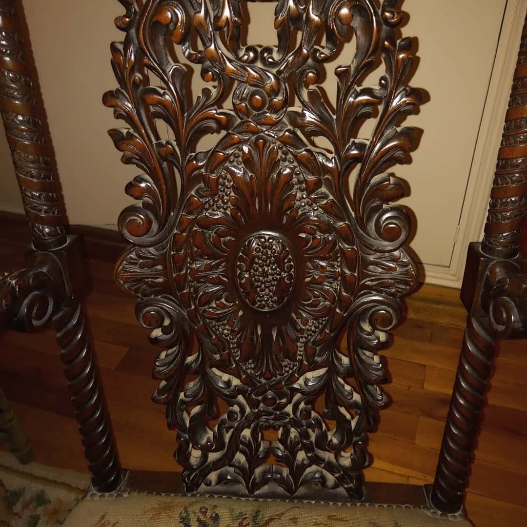 Trono