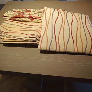 Mantel y almohadones