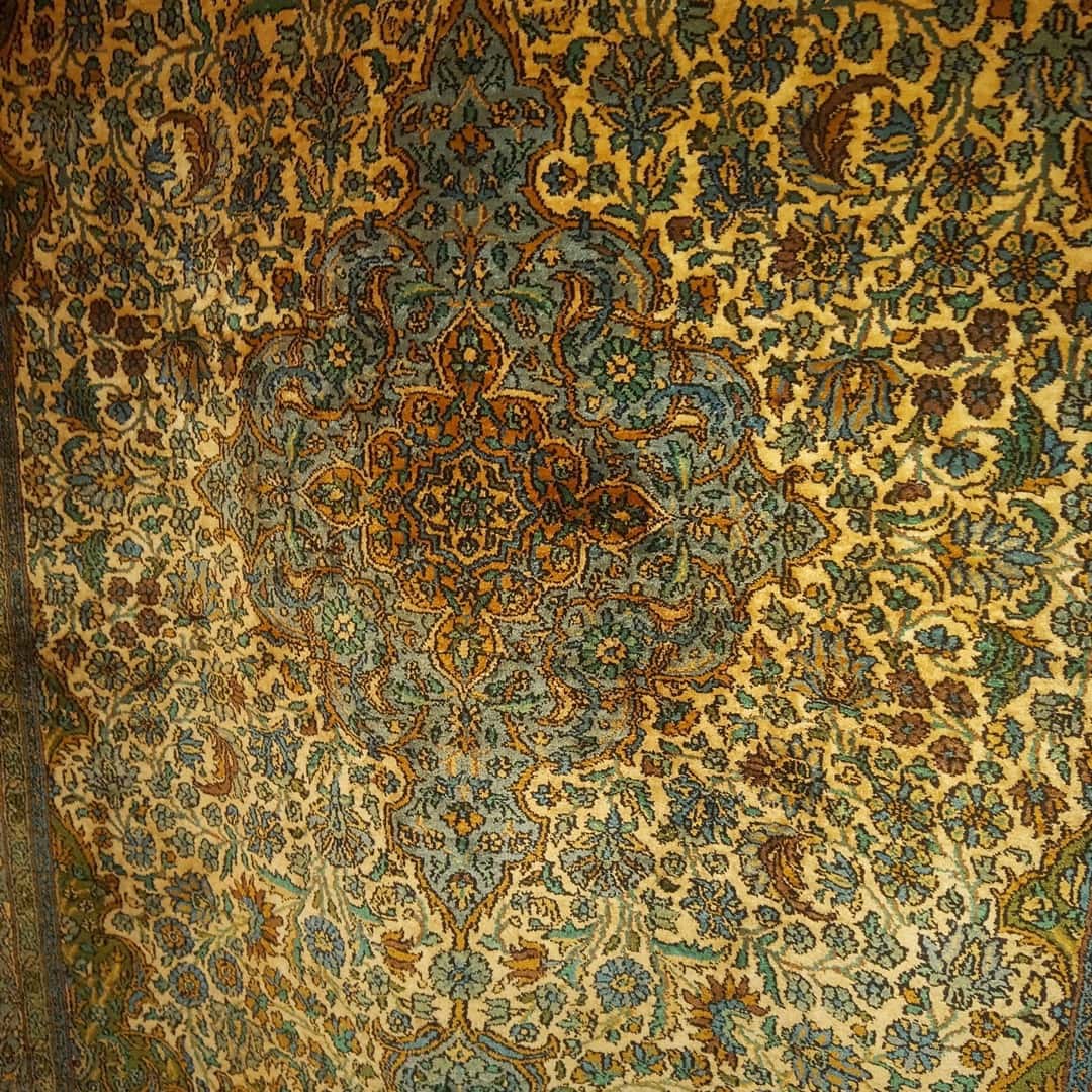 Alfombra en seda natural