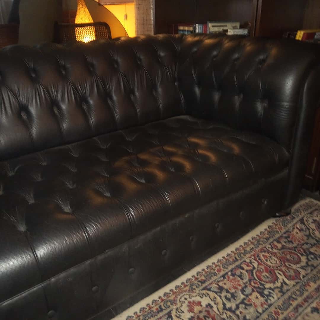 Sofá Chesterfield