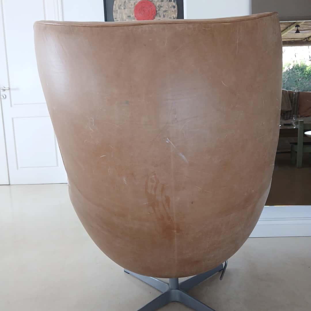 Egg chair