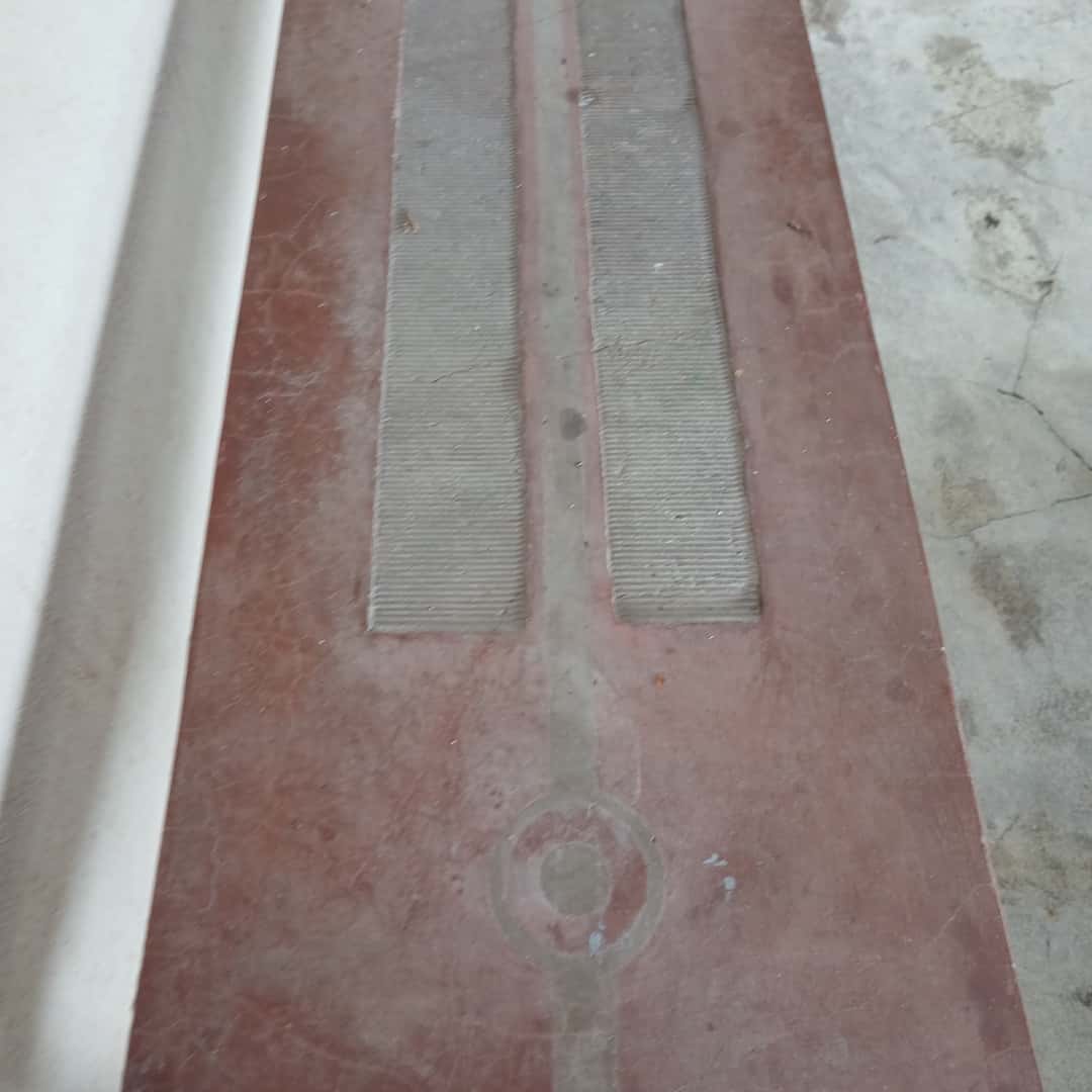 Consola en hierro
