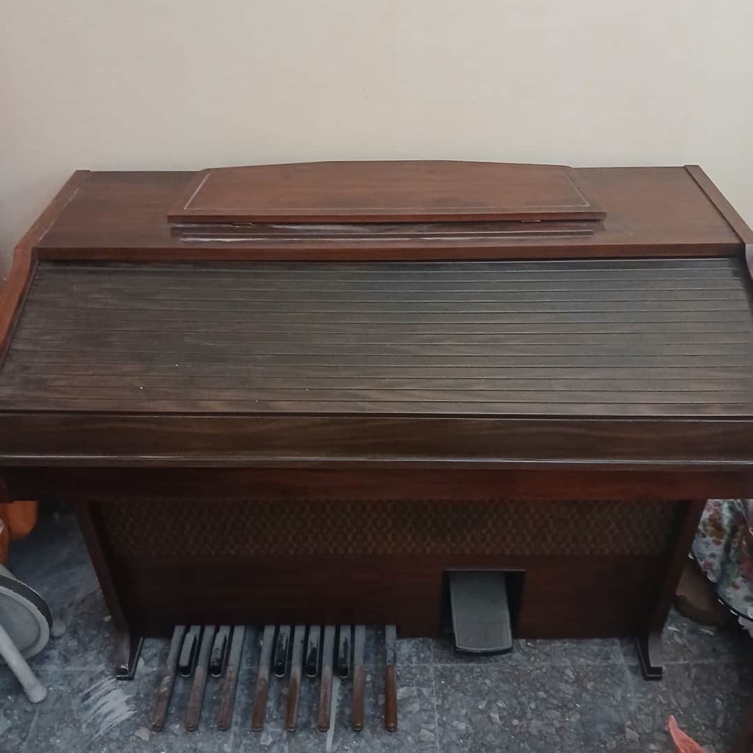 Órgano eléctrico Tivoli