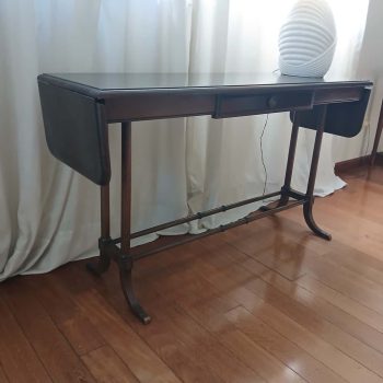 Consola en madera
