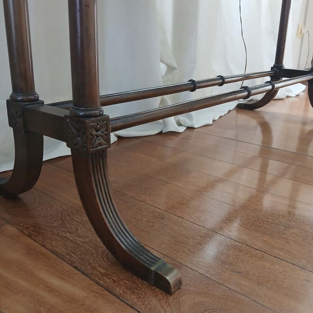 Consola en madera