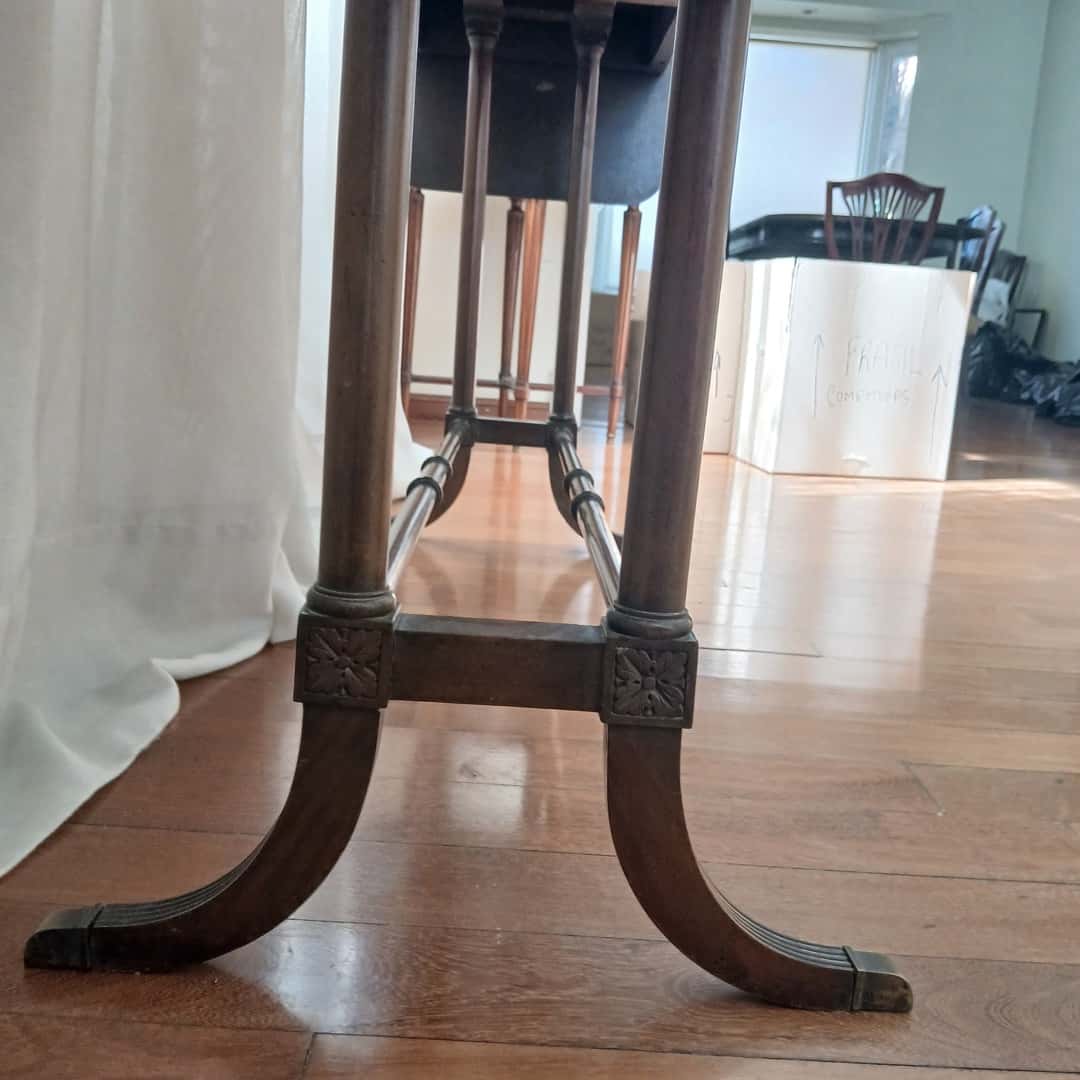 Consola en madera