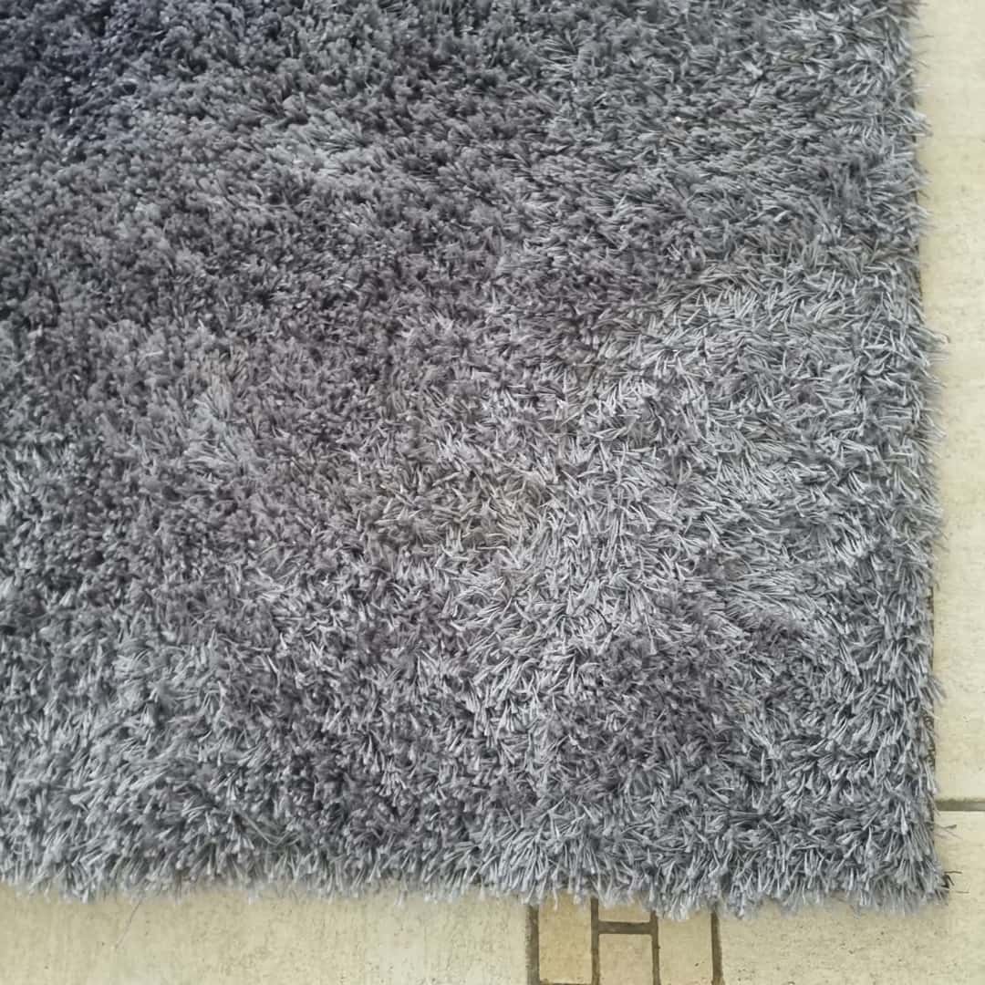 Alfombra peluda