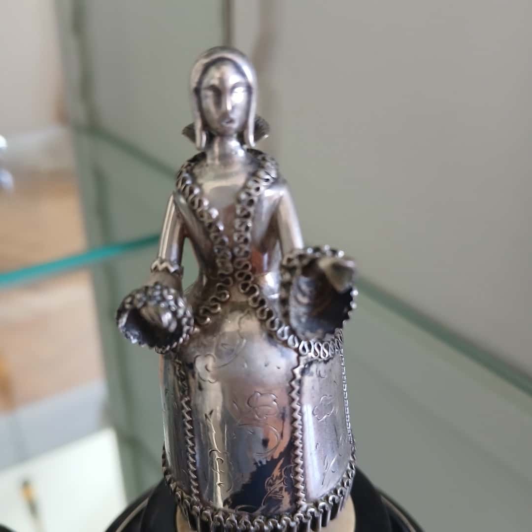 Pareja en plata y ébano