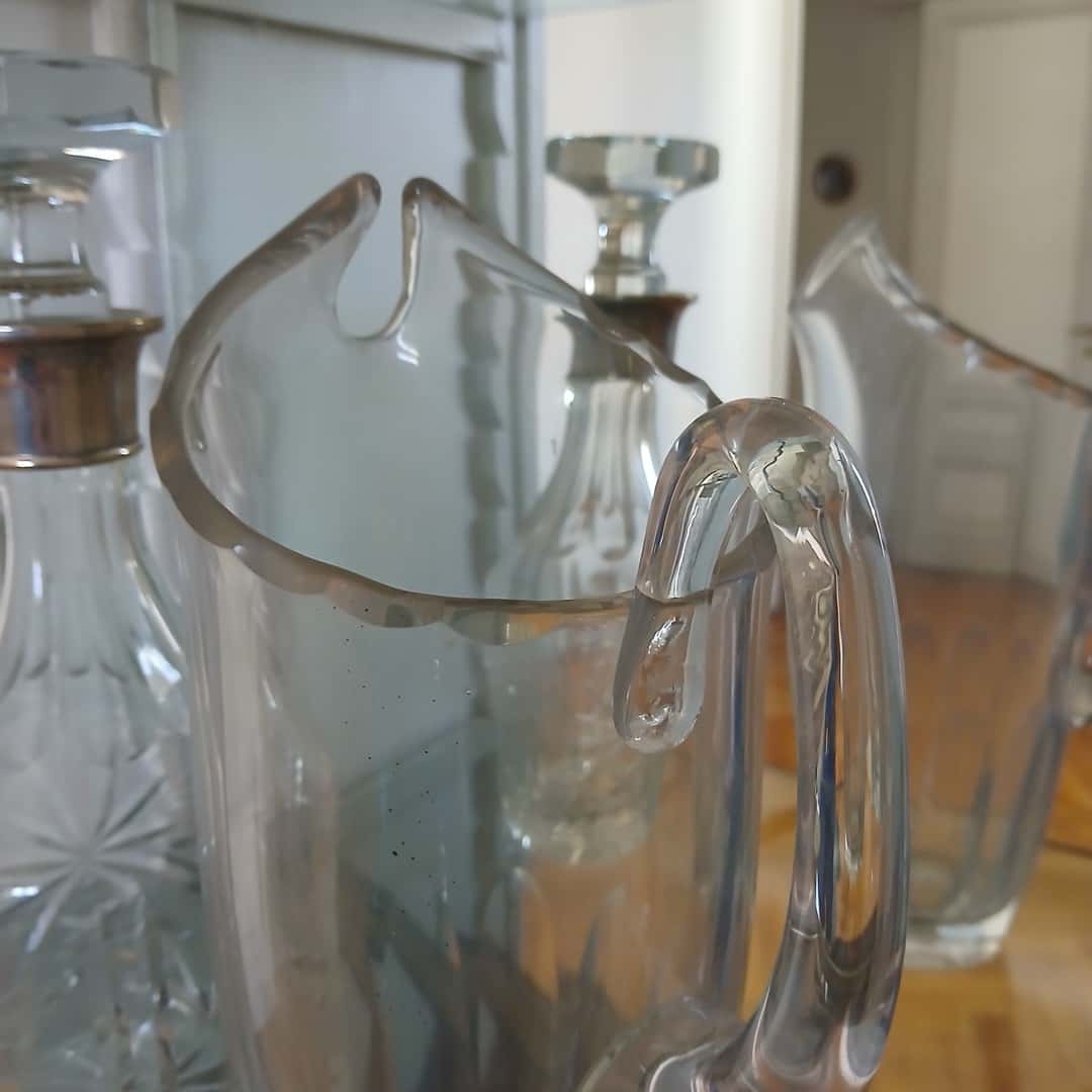 Botellón y jarra en cristal