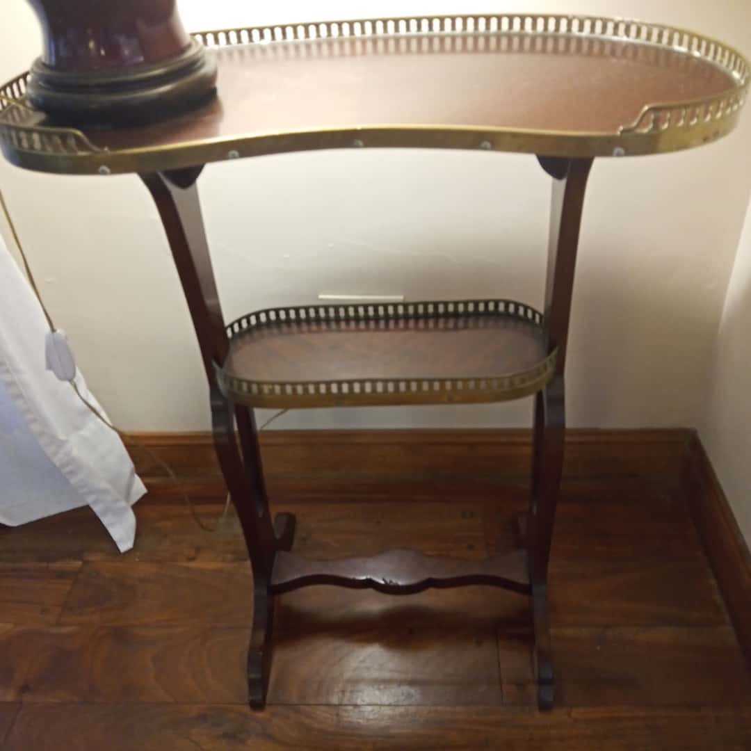 Mesa formato riñón