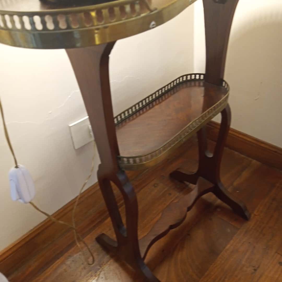 Mesa formato riñón