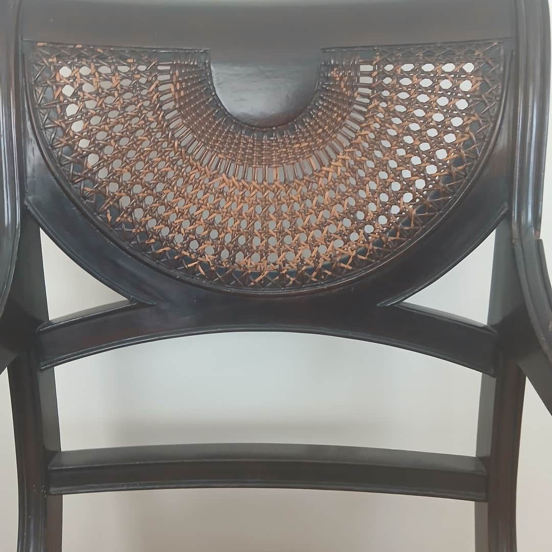 Sillón con apoyabrazos