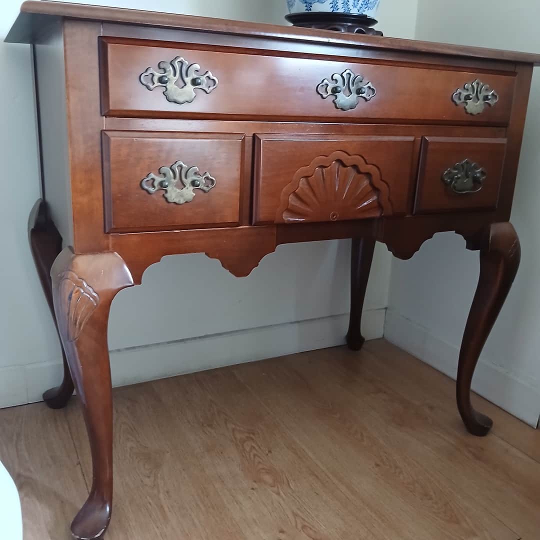 Mesa auxiliar