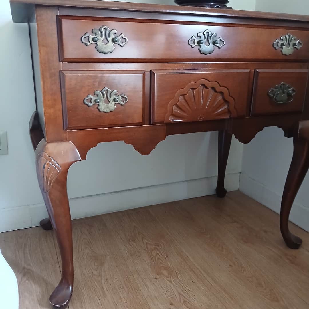 Mesa auxiliar