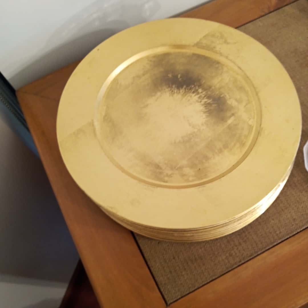 Platos de sitio y jarra