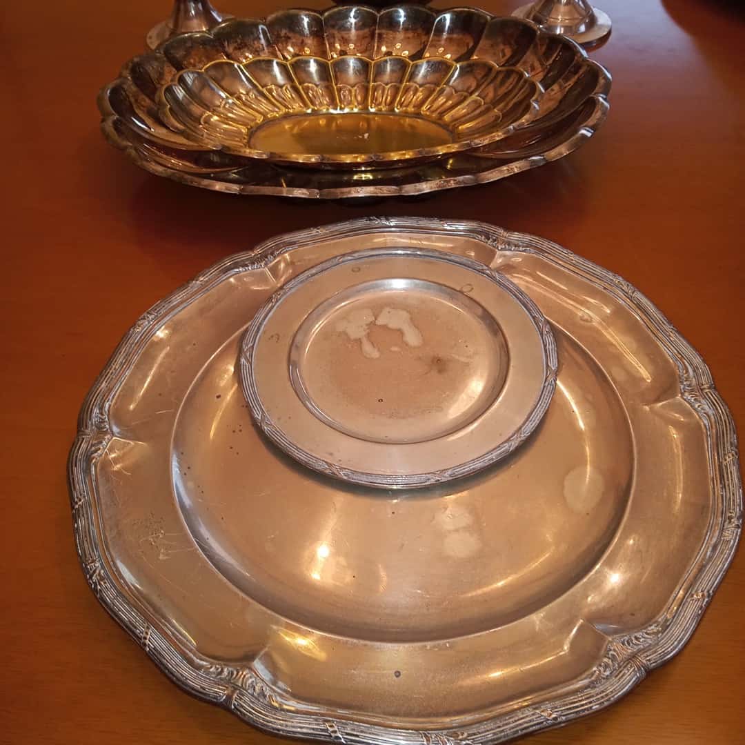 Metal plateado