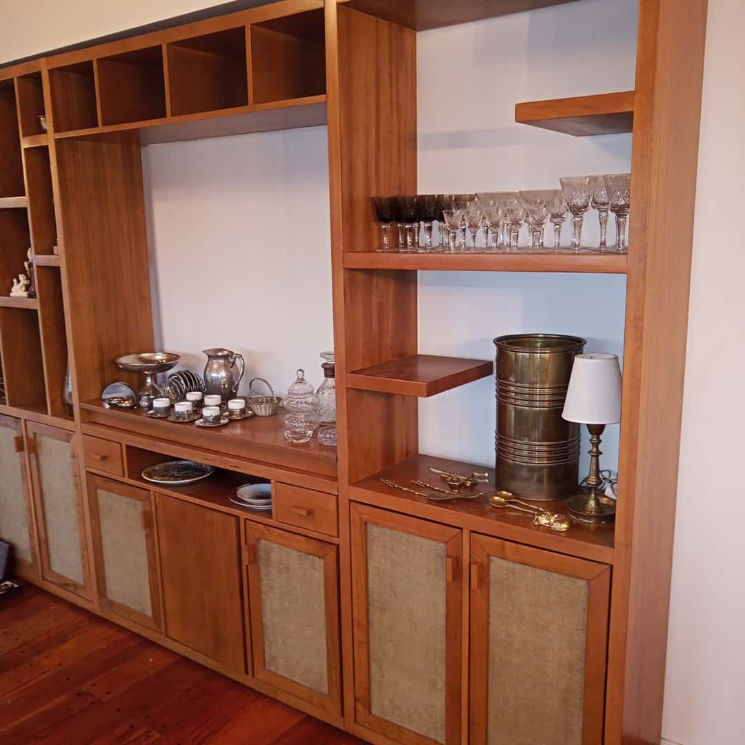 Mueble multifunción de guardado