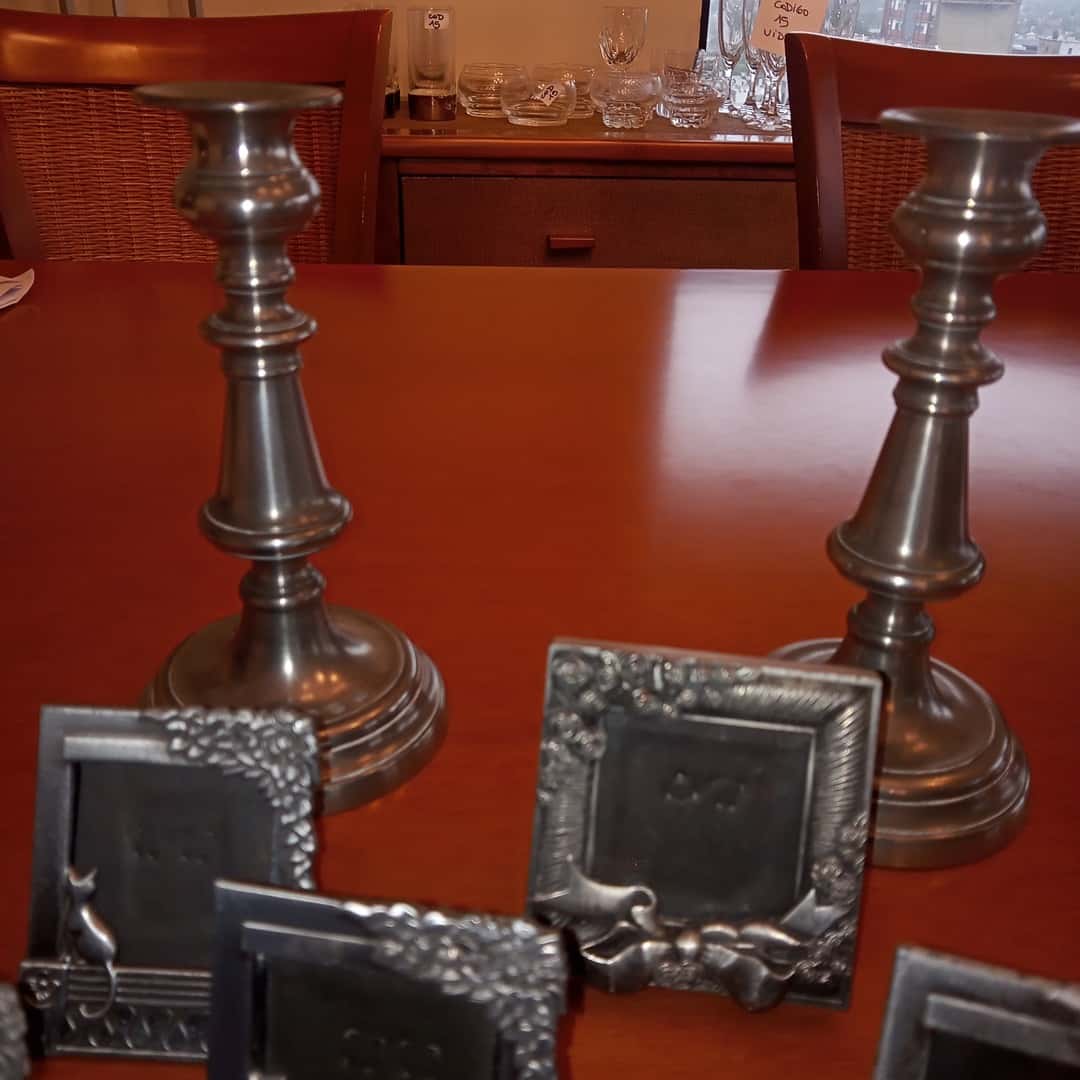 Mueble multifunción de guardado