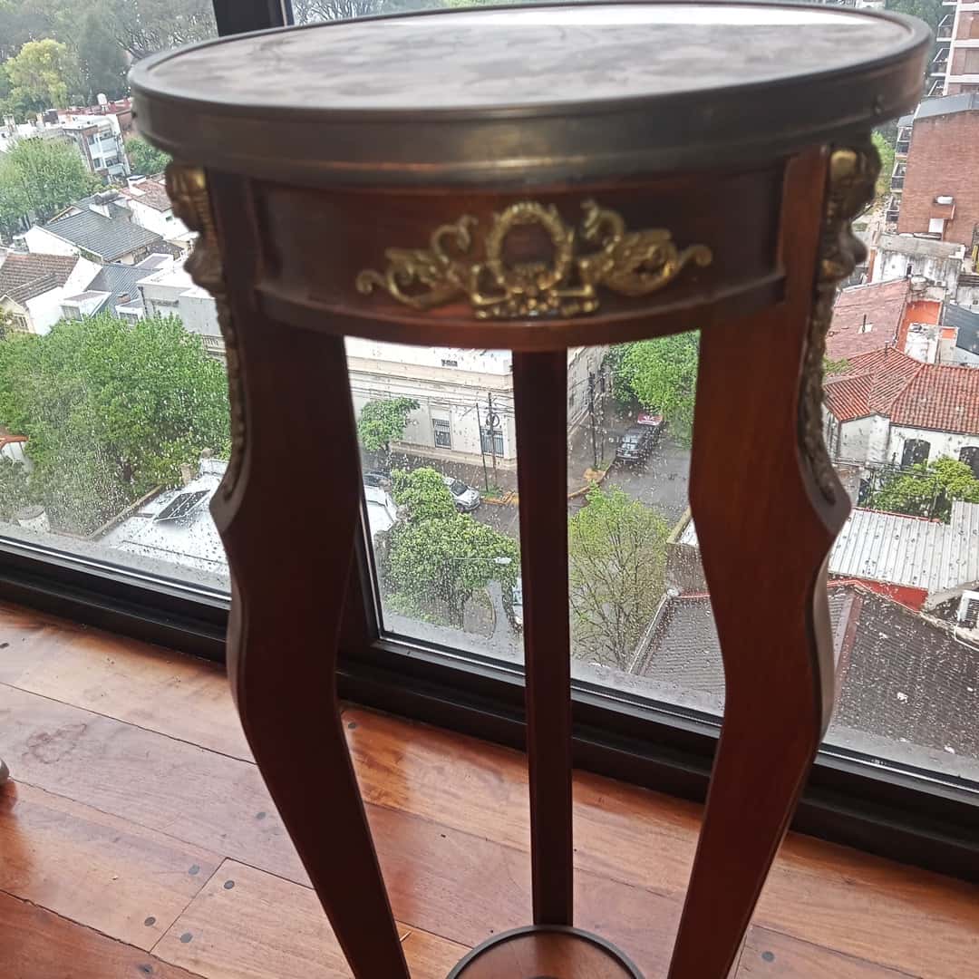 Pedestal