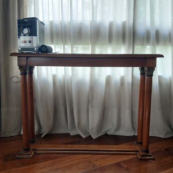 Consola estilo biedermeier