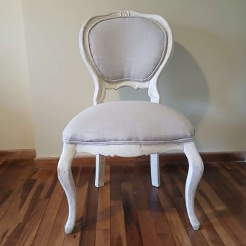 Silla estilo francés