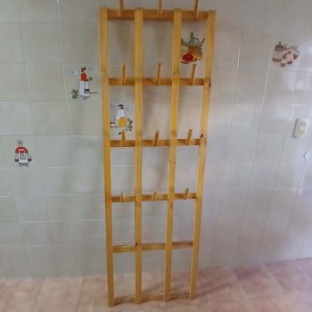 Perchero escandinavo