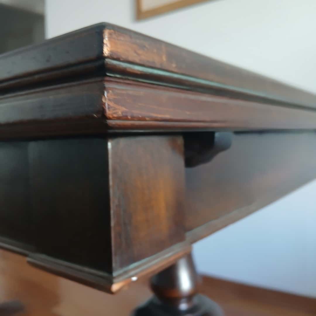 Mesa estilo inglés
