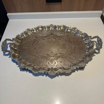 Metal plateado