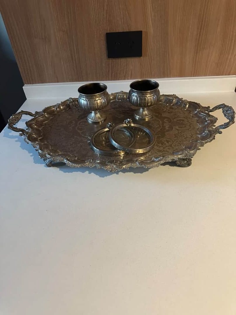Metal plateado